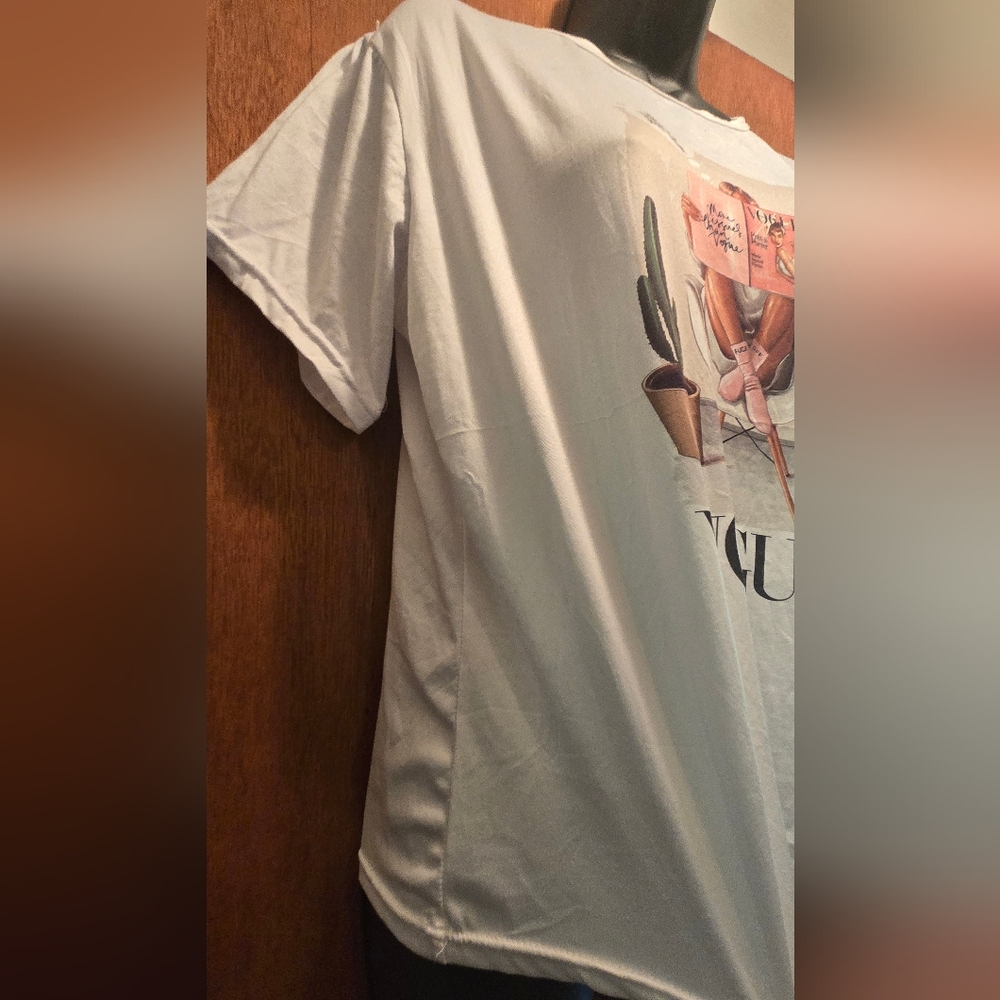 Vogue Graphic Short Sleeve White Tee SzM - Picture 4 of 7